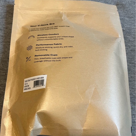 Knix V-neck Padded Bra, Size 6, colour Horizon - Picture 3 of 3